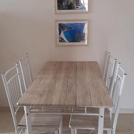 Appartement Tasias *